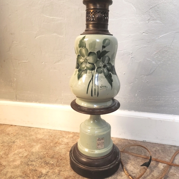 Antique 1920s Pastel Green Ceramic Hand Painted & Signed Table Lamp - Picture 2 of 13